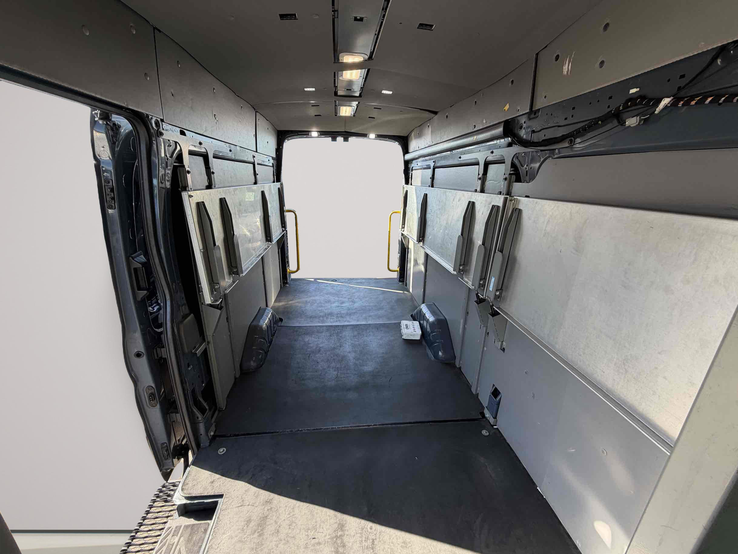 Used 2020 Ford Transit 250 148 High Roof Extended RWD image 12