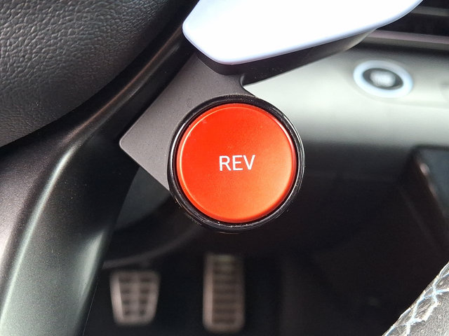 Used 2025 Hyundai Elantra N FWD image 23