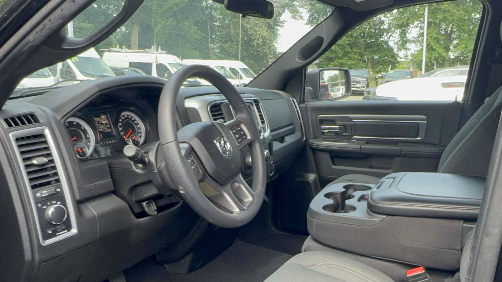 Used 2022 RAM 1500 Warlock AWD/4WD image 25