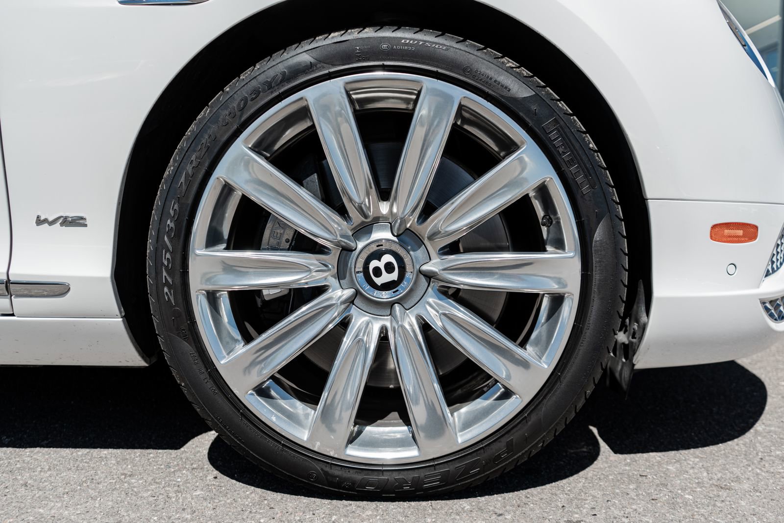 Used 2016 Bentley Continental GT image 16