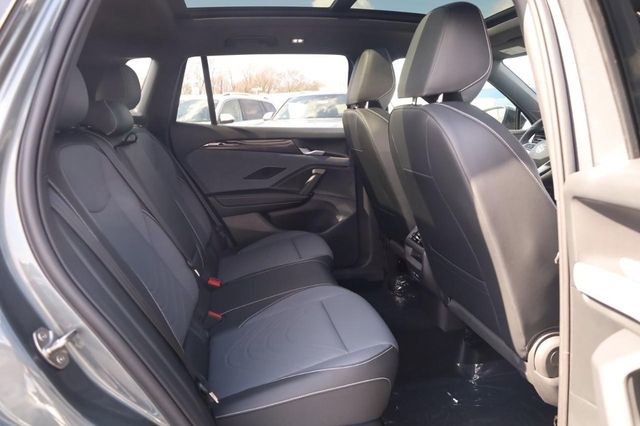 New 2026 Volkswagen Tiguan SE R-Line image 20