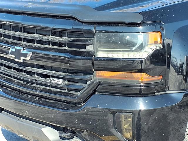 Used 2017 Chevrolet Silverado 1500 LT w/ Midnight Edition image 25