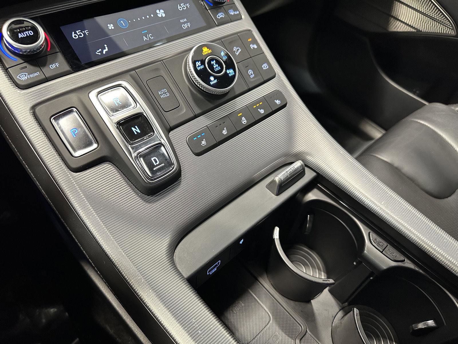 Used 2023 Hyundai Palisade Calligraphy image 25