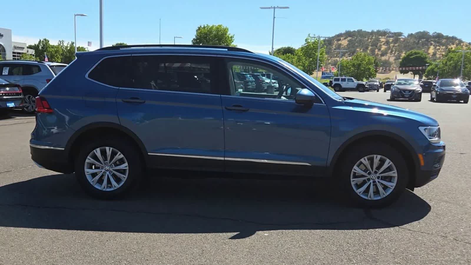 Used 2018 Volkswagen Tiguan SE AWD/4WD image 9