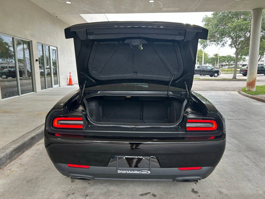 Used 2022 Dodge Challenger R/T Scat Pack RWD image 30
