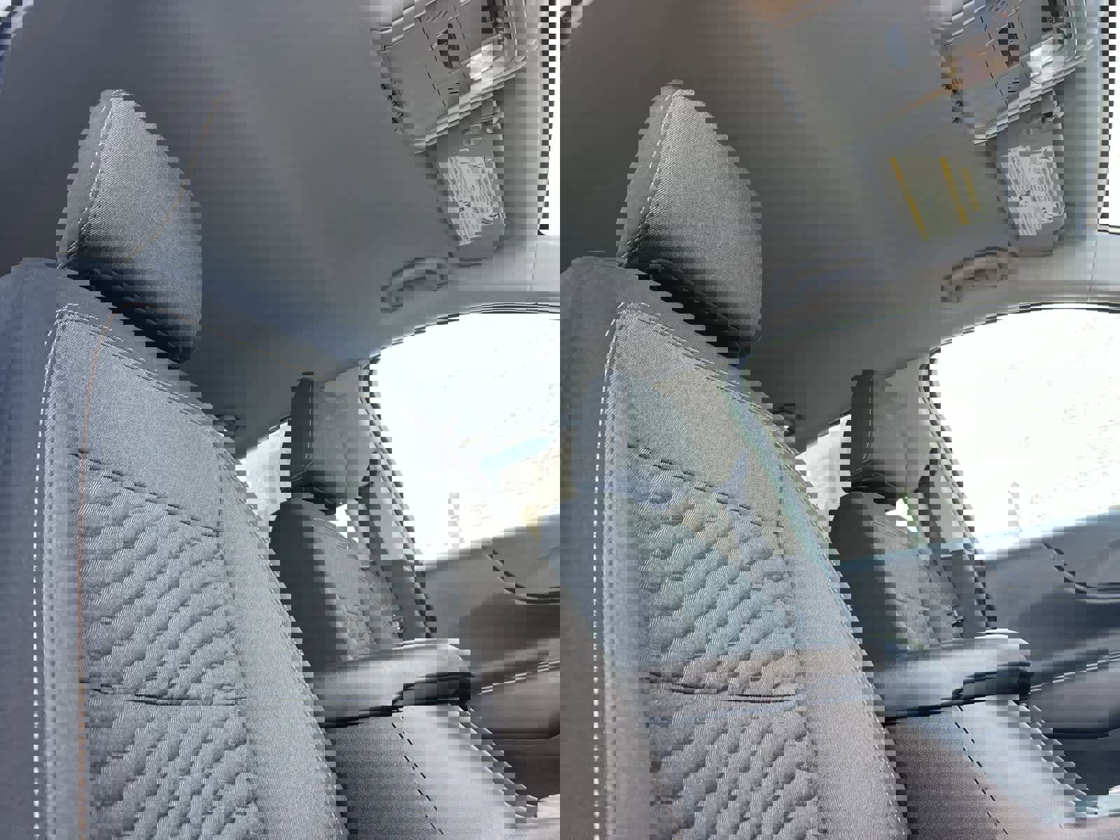 Used 2020 Chevrolet Equinox LT image 18