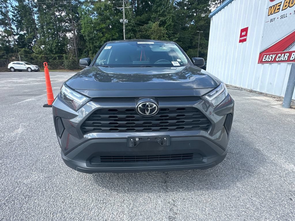 Used 2025 Toyota RAV4 LE FWD video 2