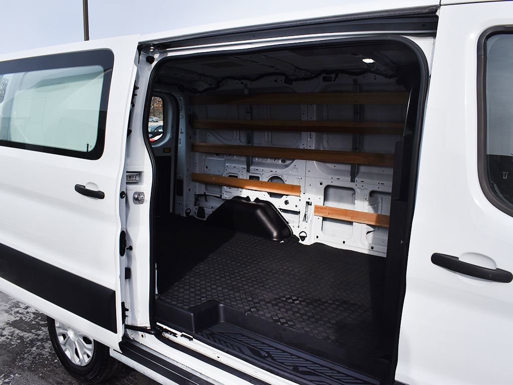 Used 2024 Ford Transit 250 Low Roof w/ Exterior Upgrade Package RWD image 6