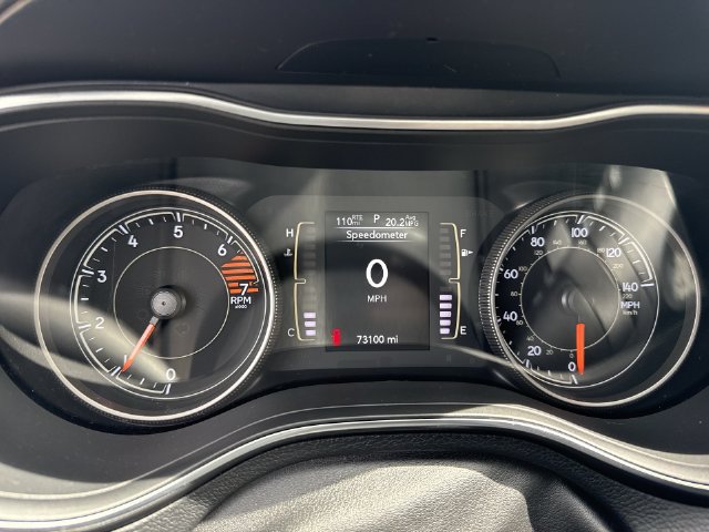 Used 2019 Jeep Cherokee Latitude Plus FWD image 15