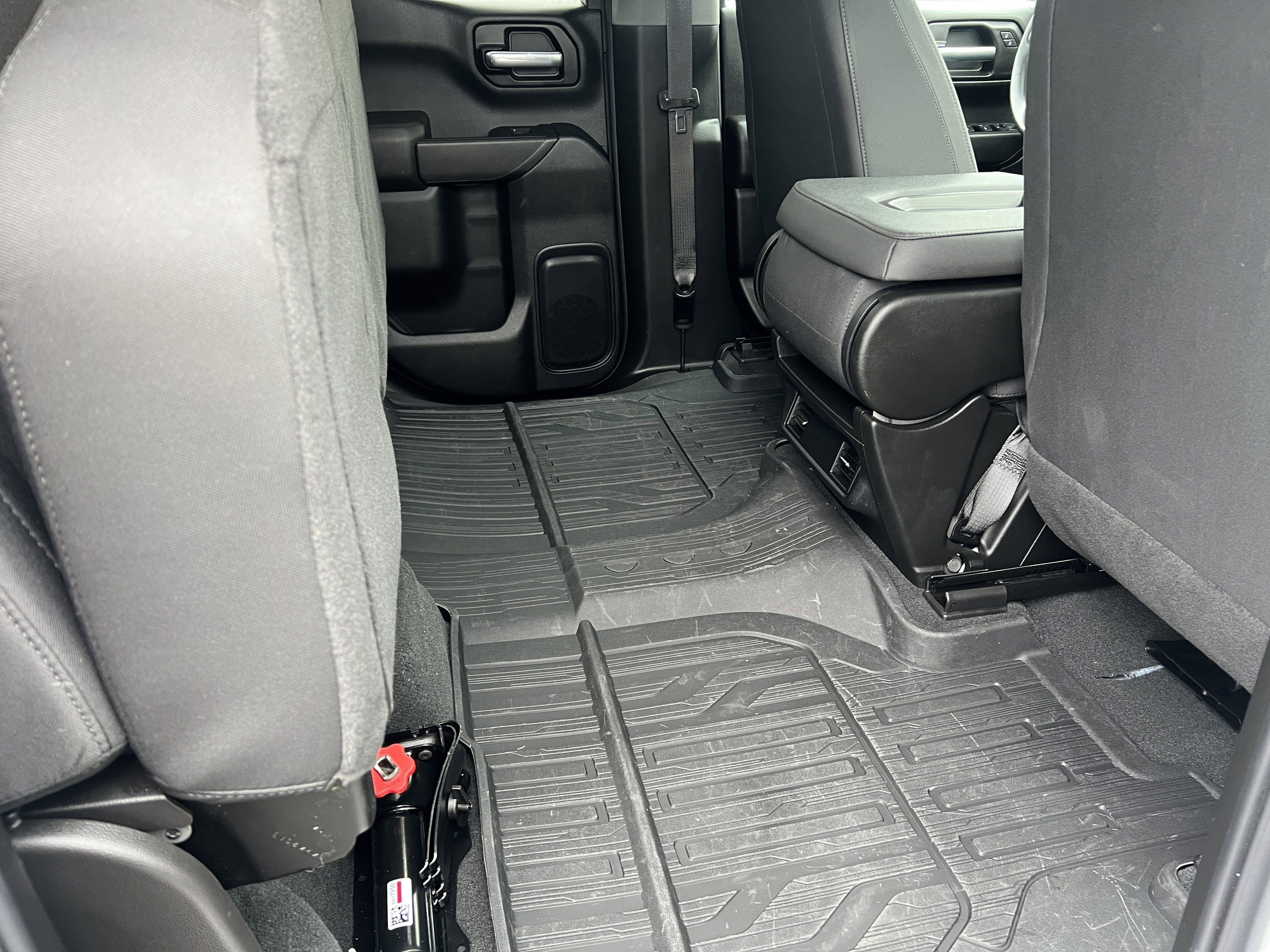 Certified 2025 GMC Sierra 1500 Pro w/ Graphite Edition image 19