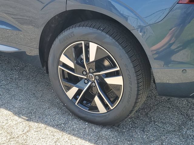 New 2026 Volvo XC60 B5 Plus w/ Protection Package Premier AWD/4WD image 36