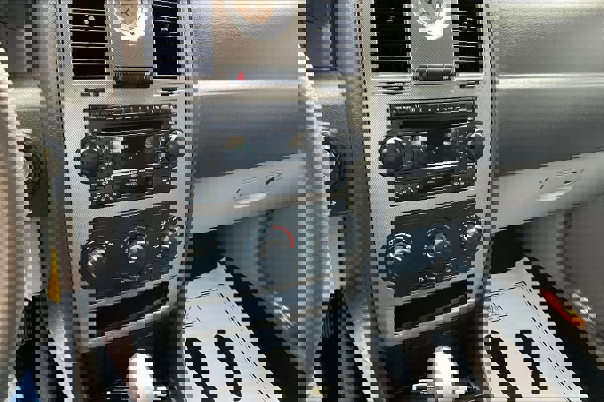 Used 2007 Chrysler 300 RWD image 15