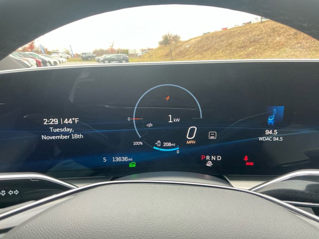 Used 2024 Cadillac Lyriq Luxury image 21