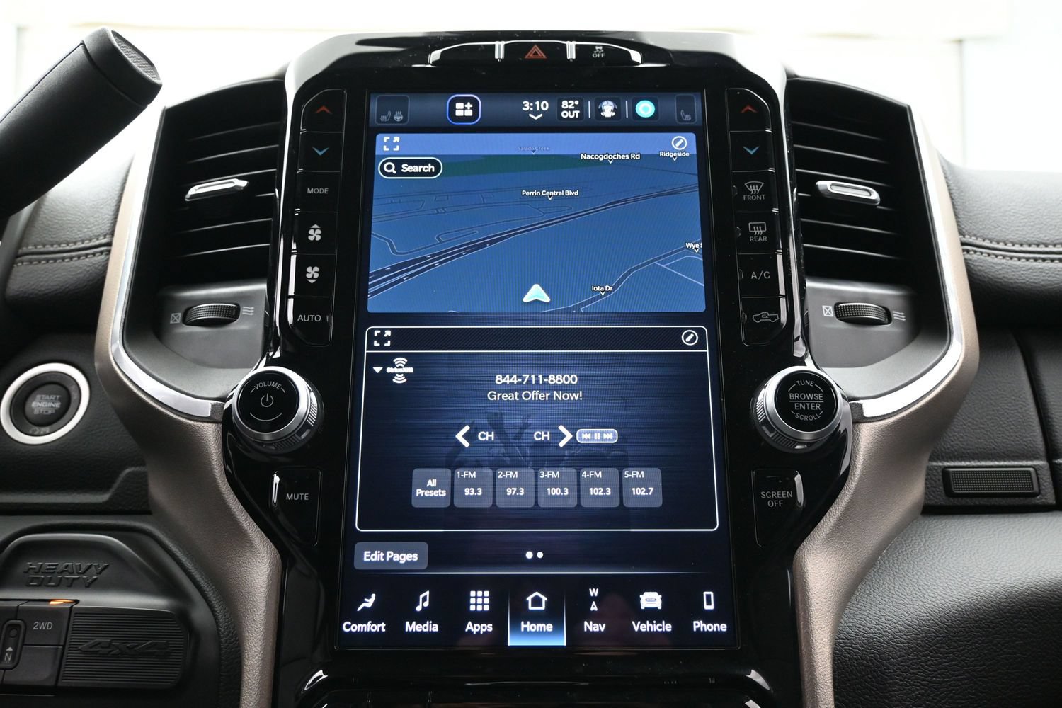 Used 2024 RAM 3500 Laramie w/ Towing Technology Group AWD/4WD image 34