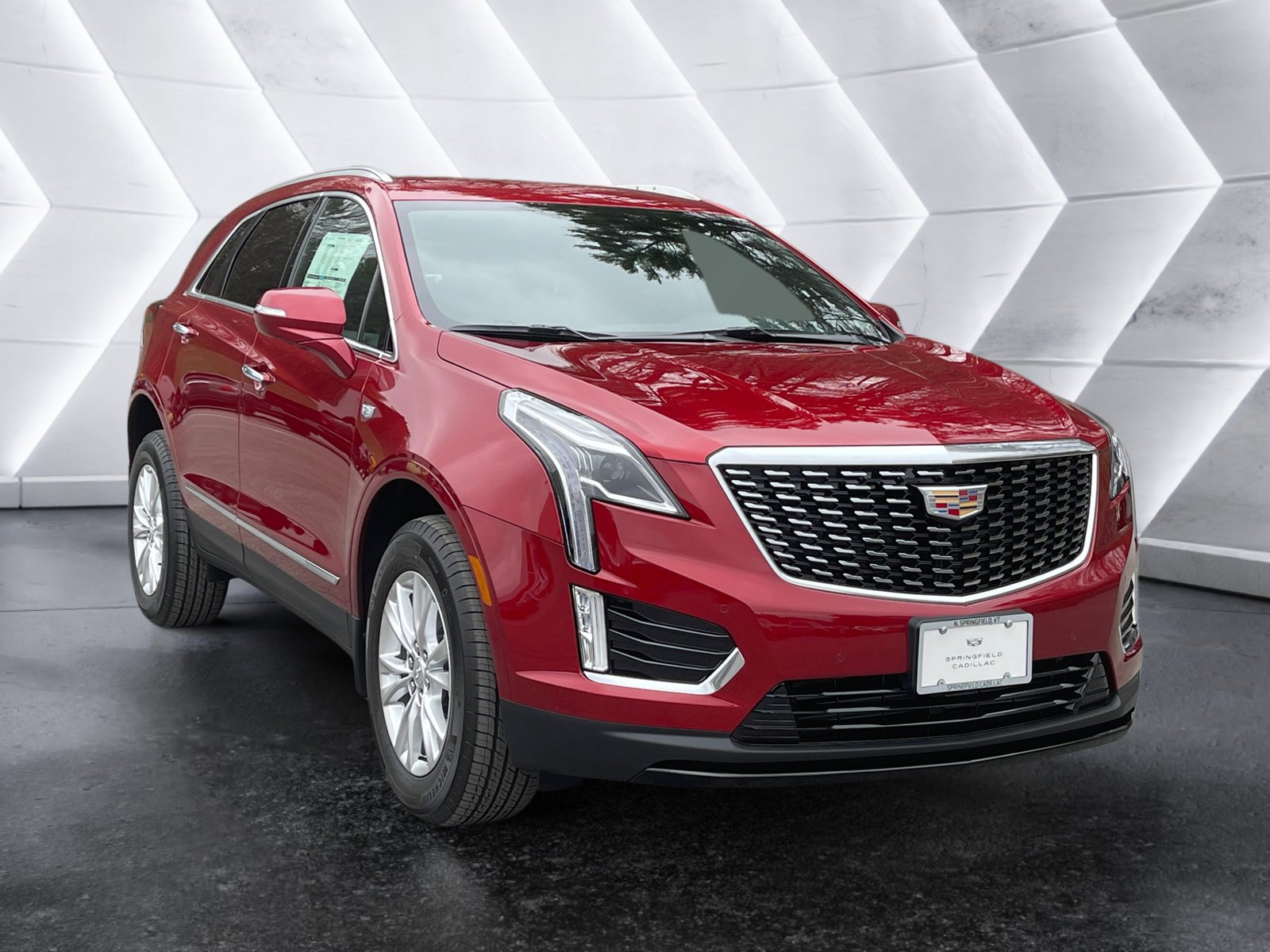 New 2026 Cadillac XT5 Luxury w/ LPO, Floor Liner Package AWD/4WD image 8
