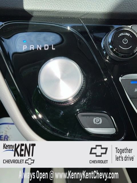 Used 2023 Chrysler Pacifica Touring-L image 28