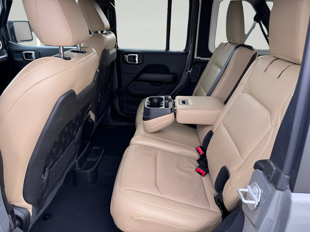Used 2018 Jeep Wrangler Unlimited Rubicon AWD/4WD image 18