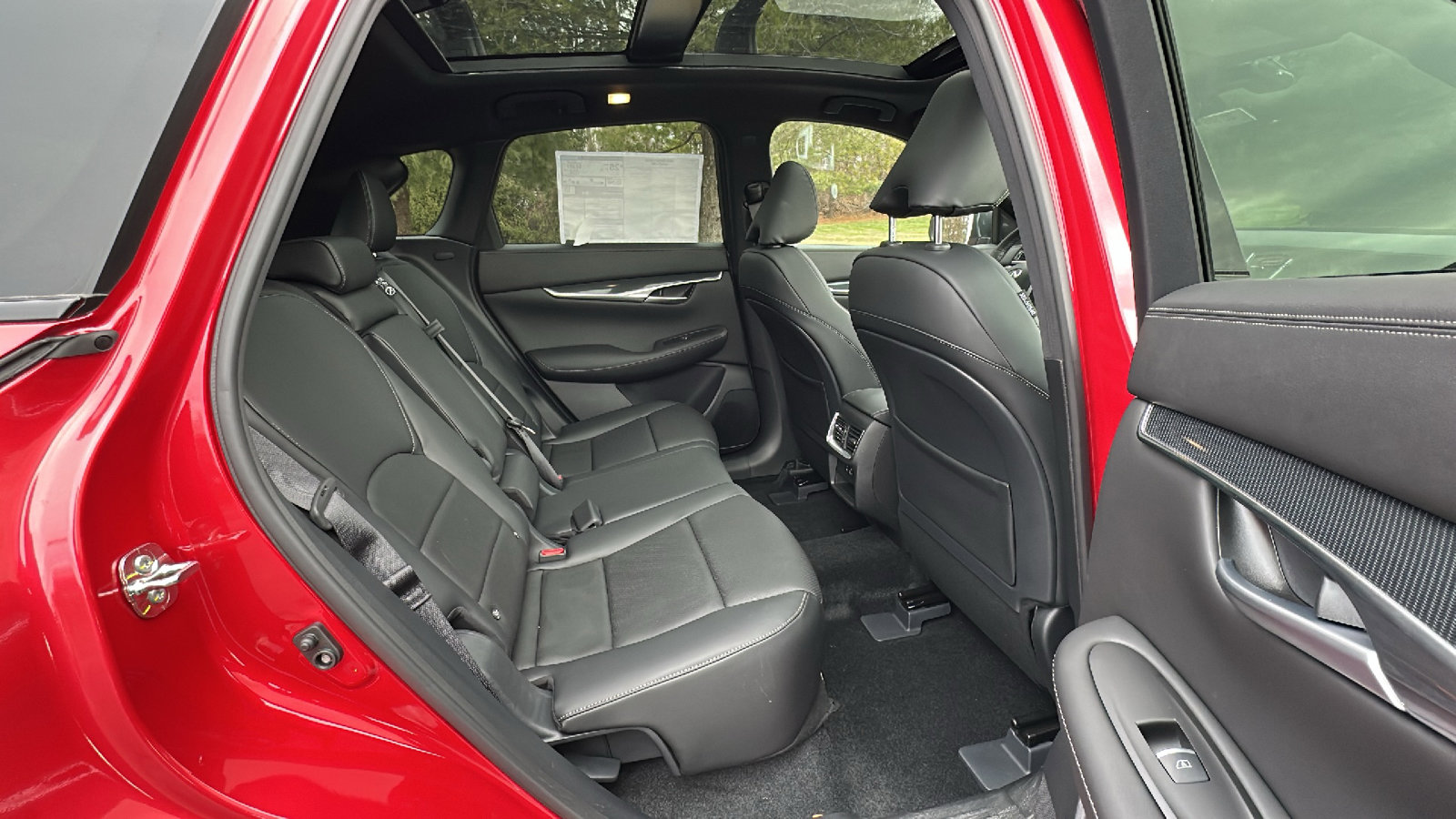 New 2025 INFINITI QX50 Sport w/ Cargo Package image 10