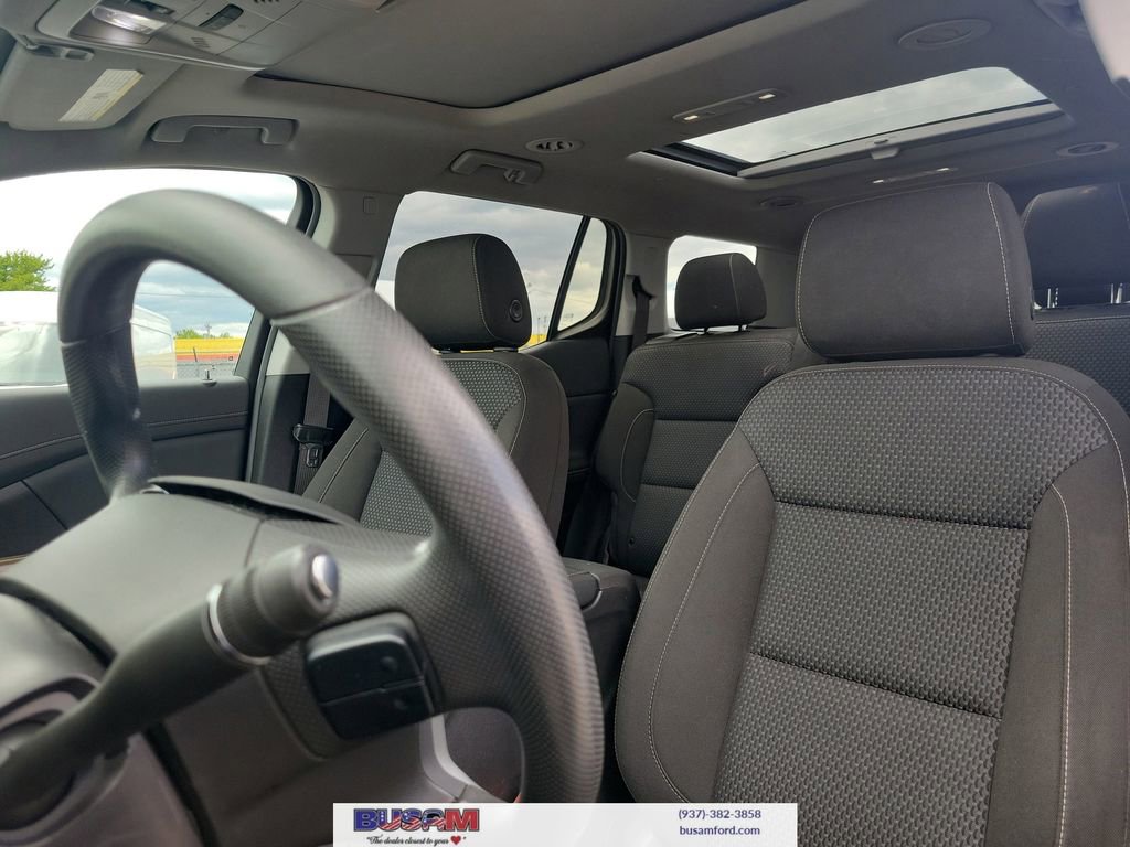 Used 2021 GMC Acadia SLE w/ Driver Convenience Package FWD image 15