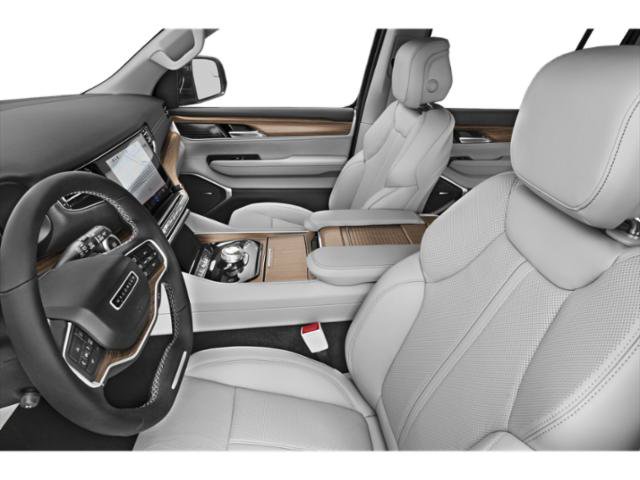 Certified 2024 Jeep Wagoneer L Series II w/ Flexible Seating Group RWD image 9