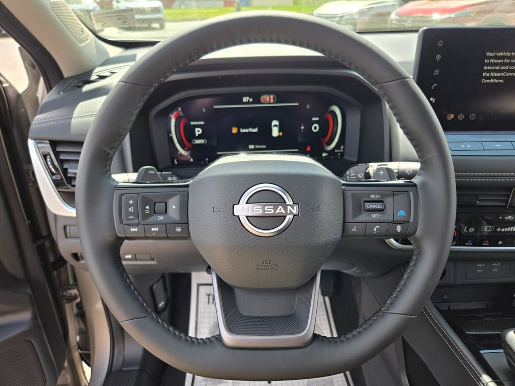 New 2026 Nissan Rogue Platinum image 9