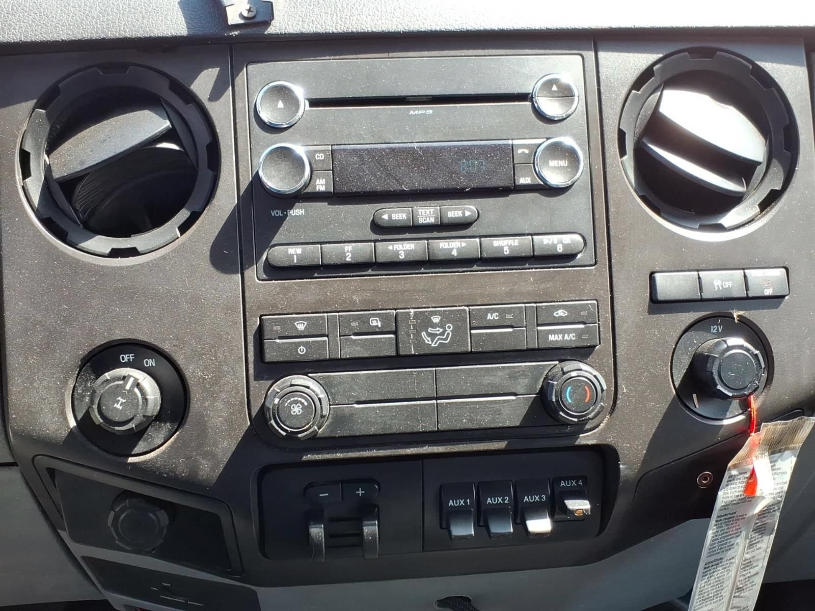 Used 2016 Ford F250 XL w/ Power Equipment Group AWD/4WD image 9