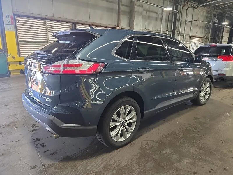 Used 2019 Ford Edge Titanium w/ Equipment Group 301A image 7