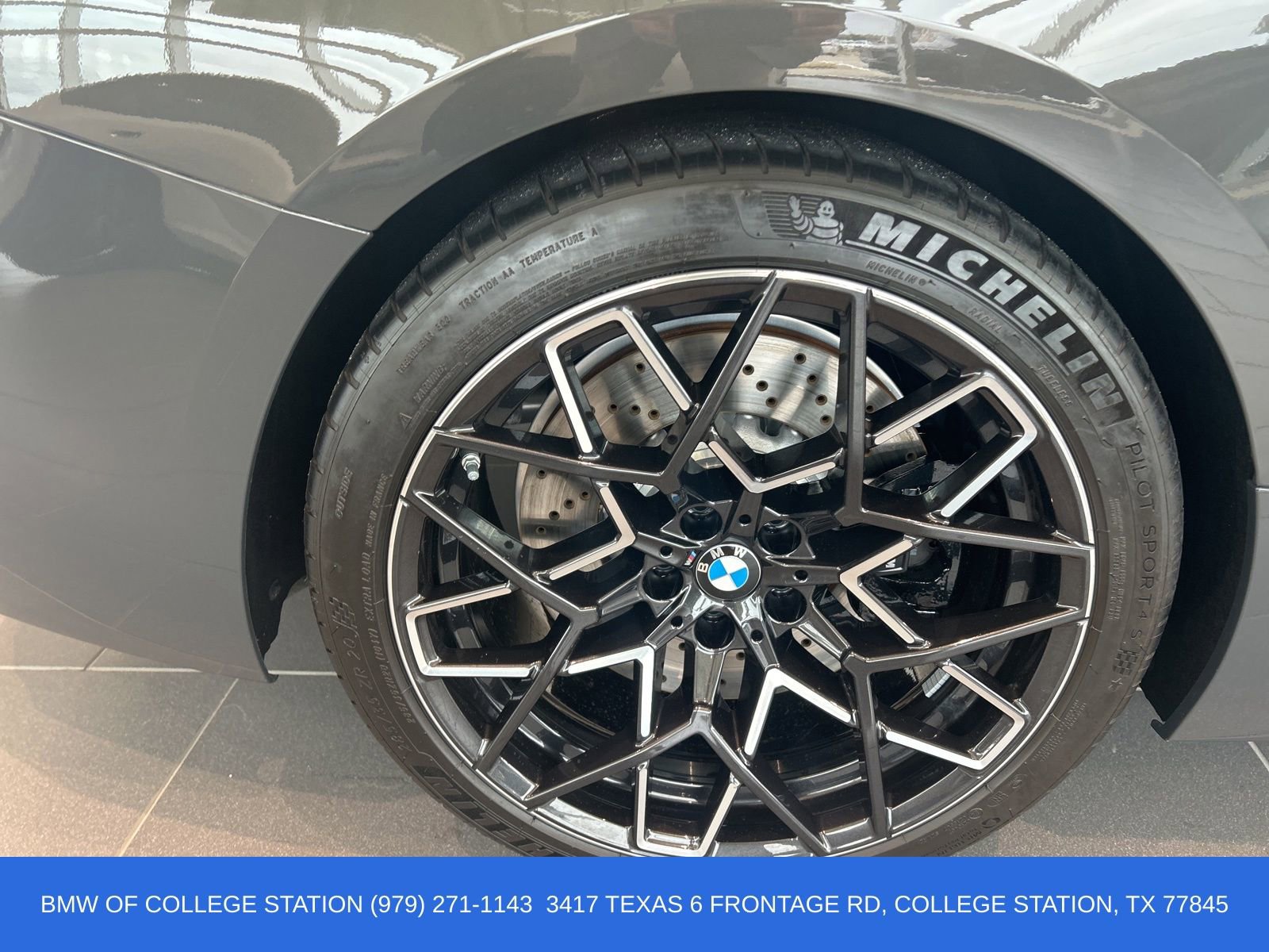Used 2025 BMW M8 Competition w/ M Carbon Exterior Package AWD/4WD image 13