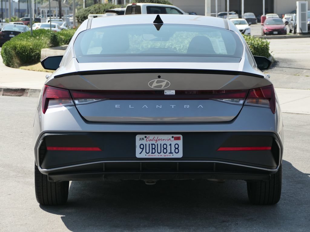 Certified 2025 Hyundai Elantra Sport w/ Cargo Package FWD image 4