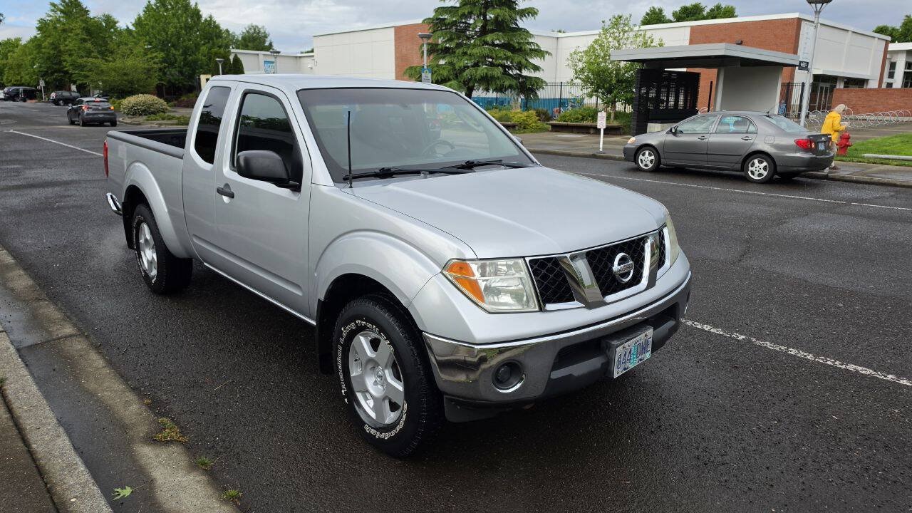 Used 2008 Nissan Frontier SE w/ SE Value Truck Pkg AWD/4WD image 3