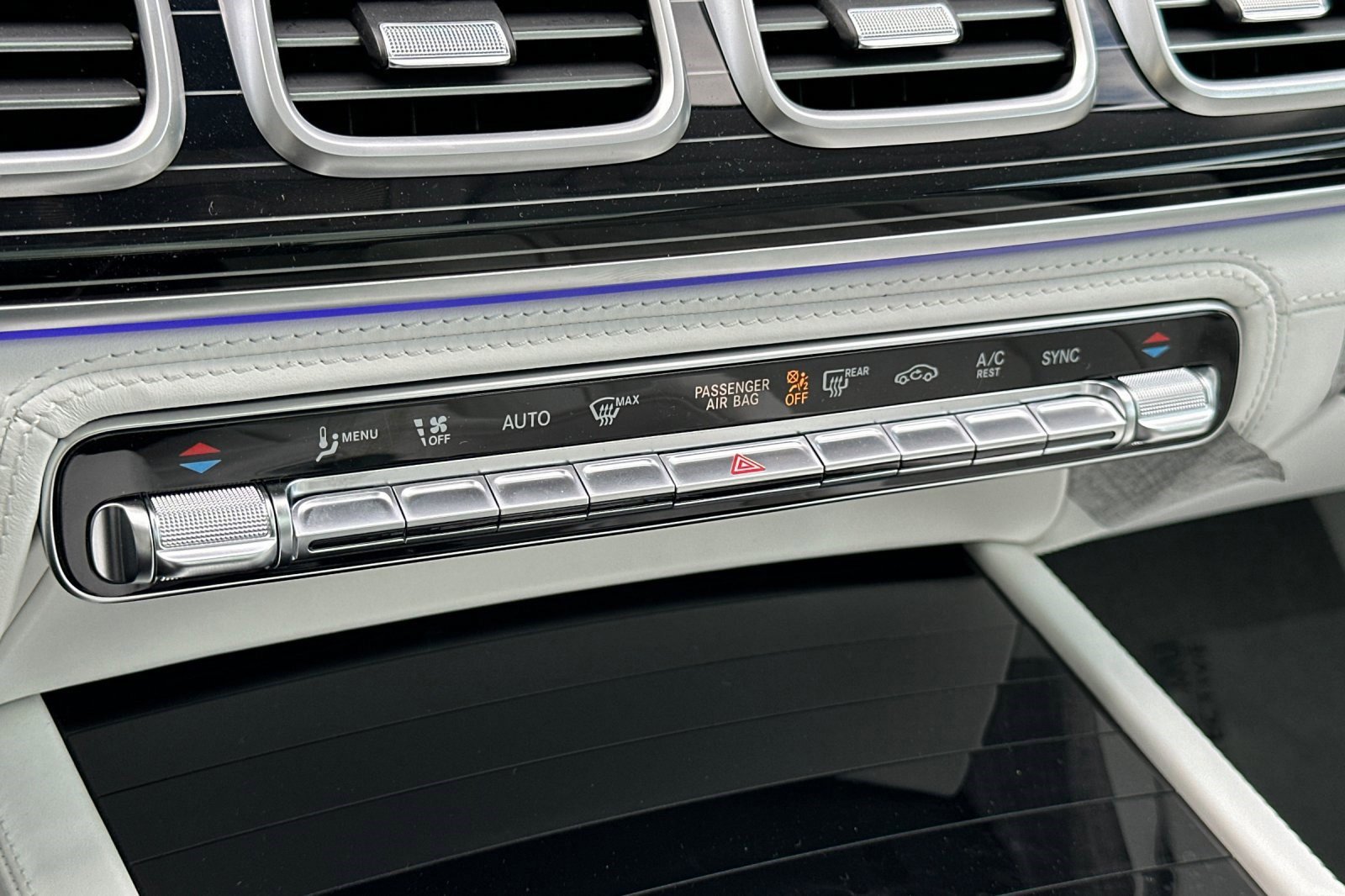 New 2026 Mercedes-Benz Maybach GLS 600 4MATIC image 19