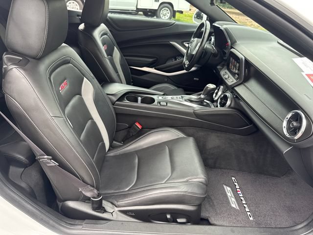 Used 2016 Chevrolet Camaro SS RWD image 32