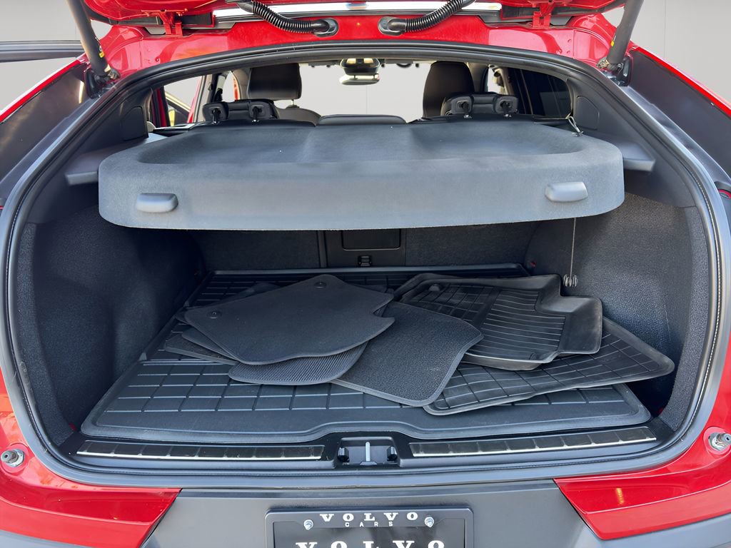 Used 2023 Volvo C40 P8 Recharge Ultimate w/ Protection Package Premier AWD/4WD image 10