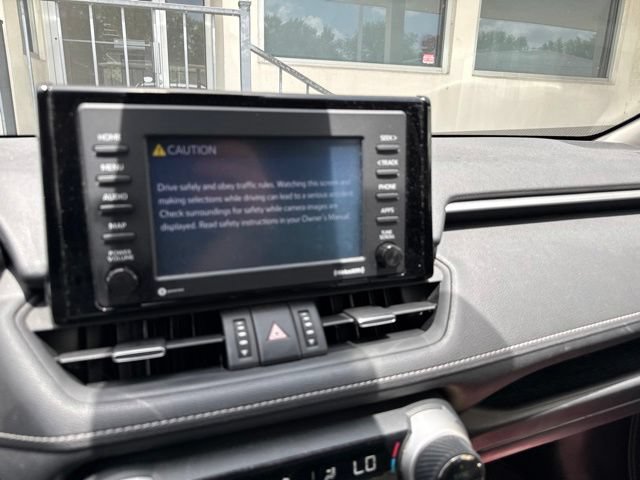 Used 2020 Toyota RAV4 XLE Premium FWD image 32