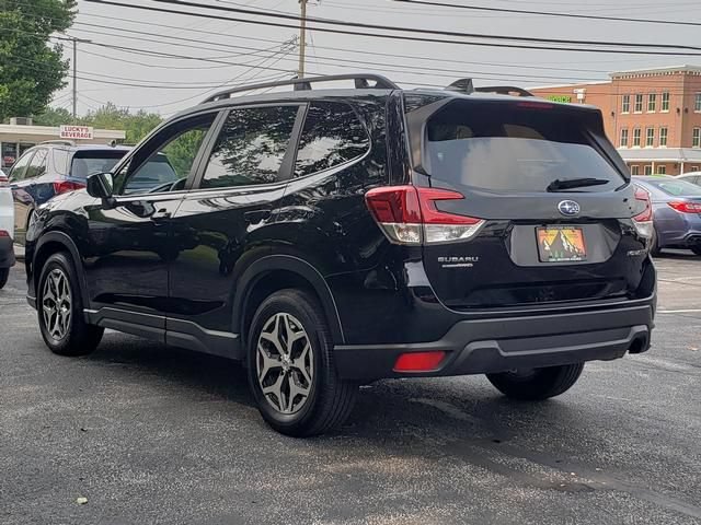 Certified 2024 Subaru Forester Premium AWD/4WD image 6