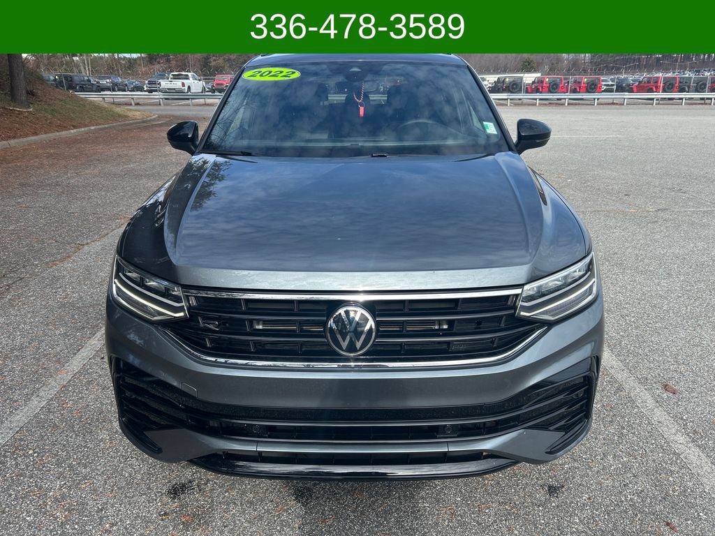 Used 2022 Volkswagen Tiguan SE R-Line image 8
