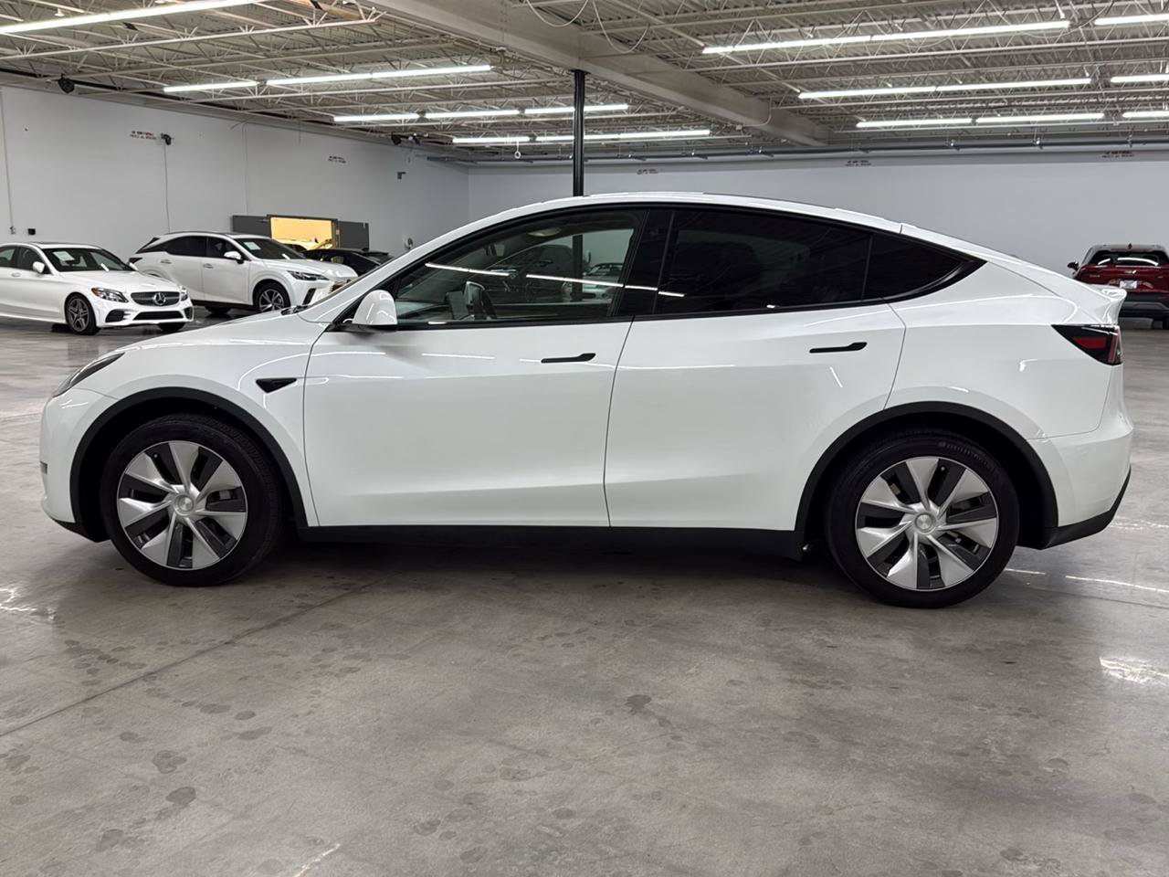 Used 2023 Tesla Model Y Long Range AWD/4WD image 12
