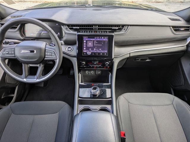 Used 2024 Jeep Grand Cherokee L Laredo image 21