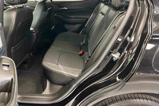 Used 2023 Buick Encore GX Select image 21