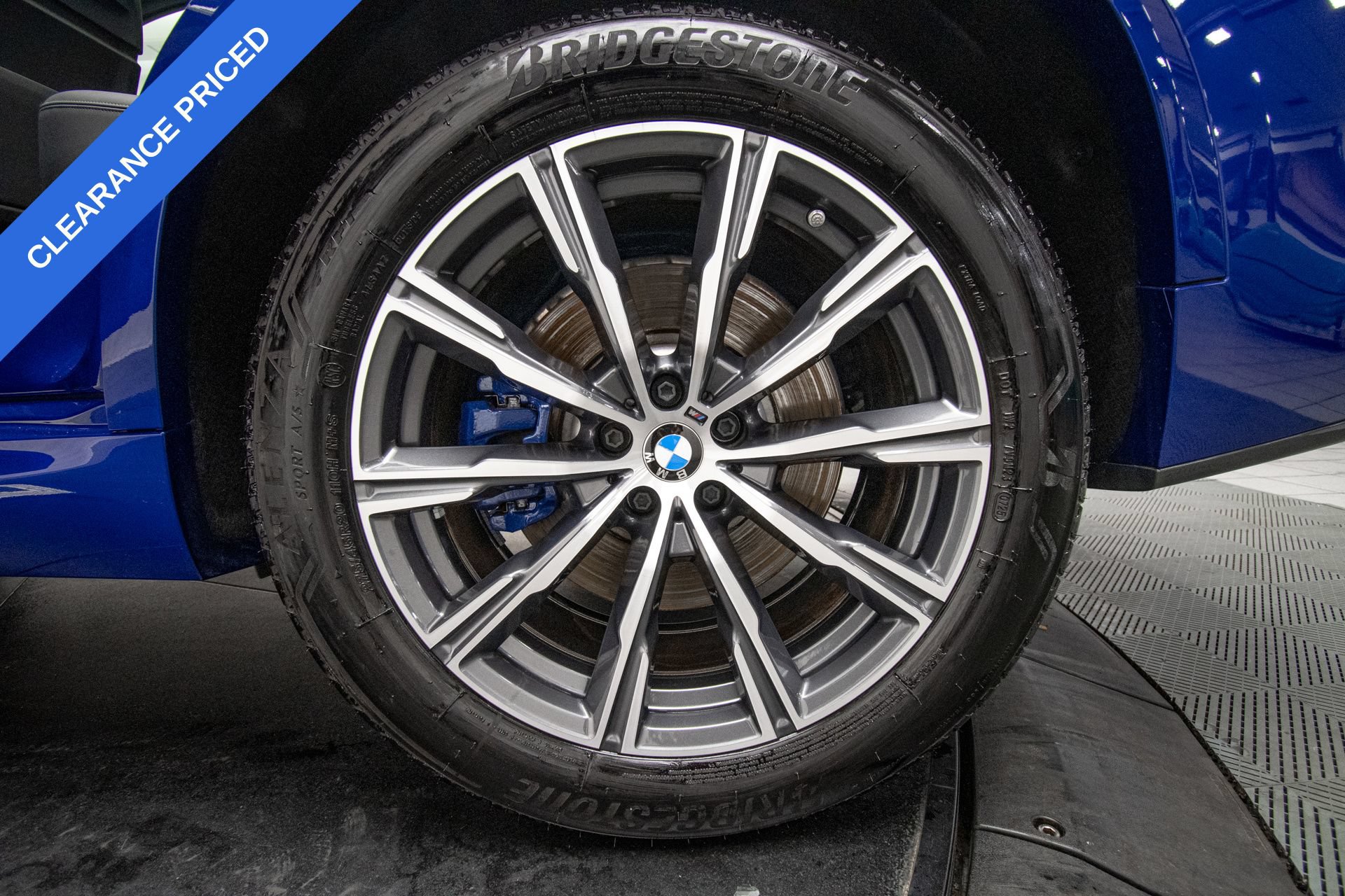 Used 2026 BMW X5 M60i AWD/4WD image 32