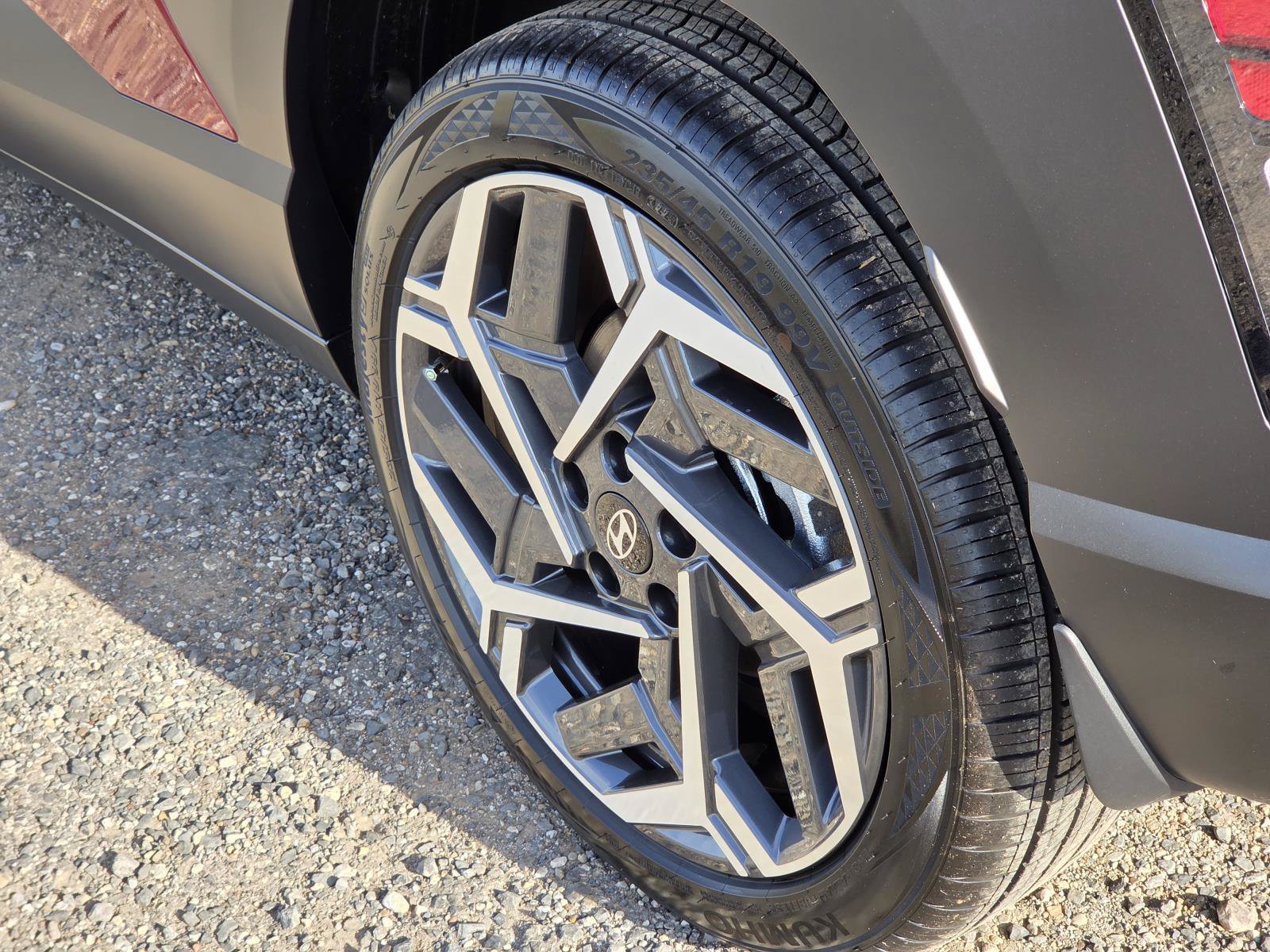 Certified 2026 Hyundai Kona SEL Premium FWD image 7