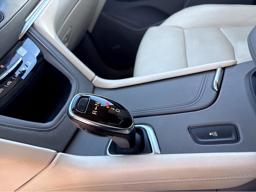 Used 2017 Cadillac XT5 Luxury w/ Driver Awareness Package image 20