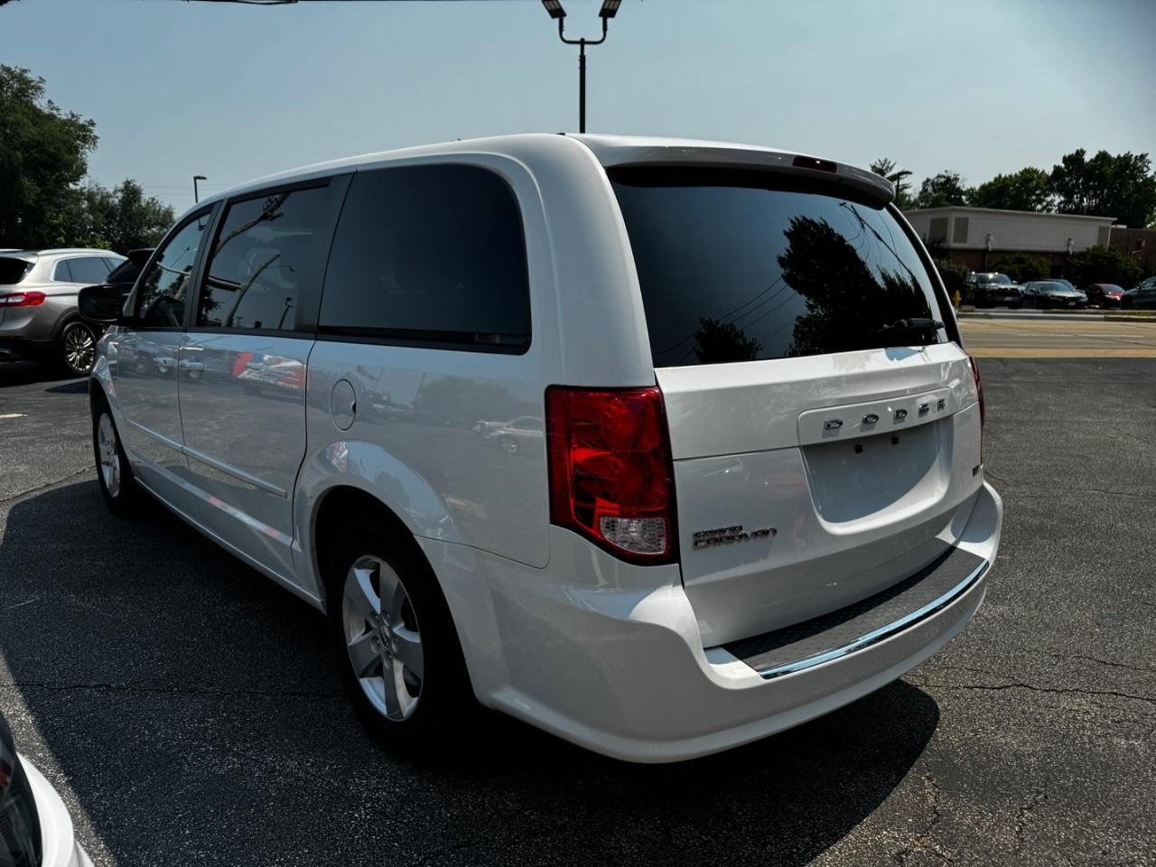 Used 2015 Dodge Grand Caravan SE w/ Quick Order Package 29E SE FWD image 5