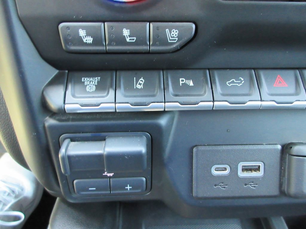 Certified 2022 GMC Sierra 2500 AT4 w/ AT4 Preferred Package AWD/4WD image 35