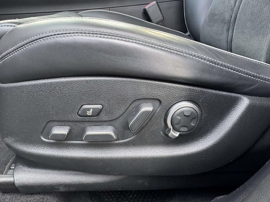 Certified 2022 Genesis GV70 3.5T Sport w/ Sport Prestige Package AWD/4WD image 16