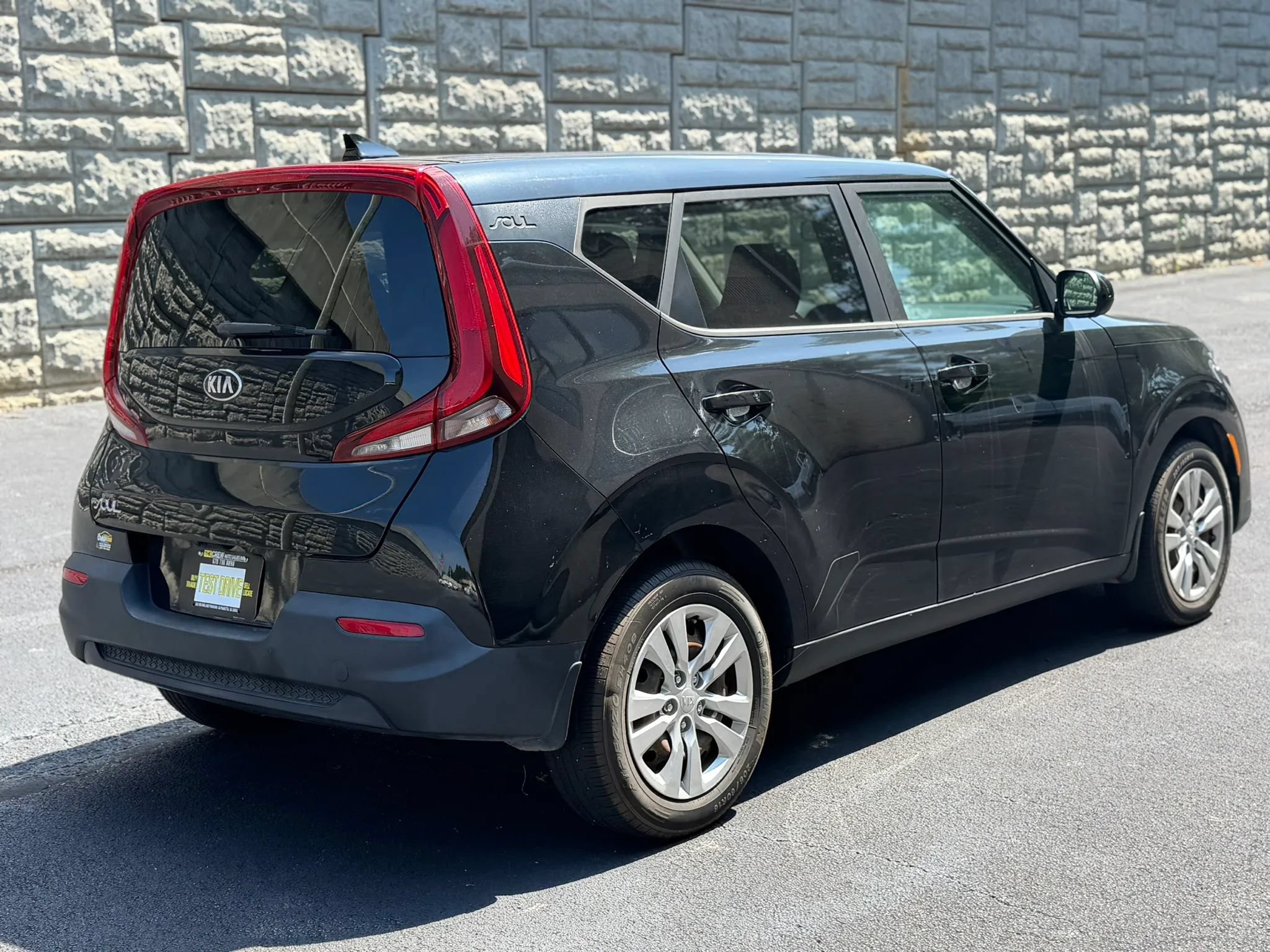 Used 2020 Kia Soul LX FWD image 7