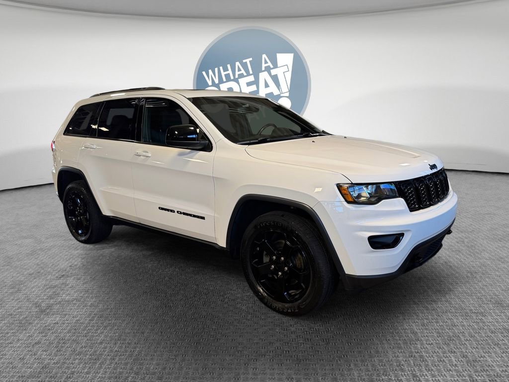 Used 2019 Jeep Grand Cherokee Laredo AWD/4WD image 1