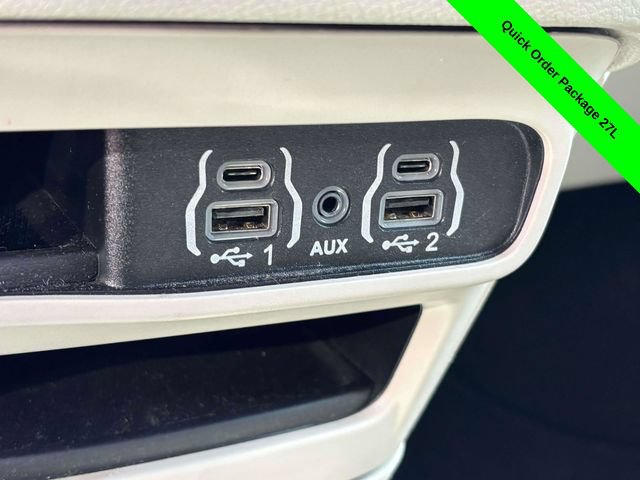 Used 2023 Chrysler Pacifica Touring-L FWD image 20
