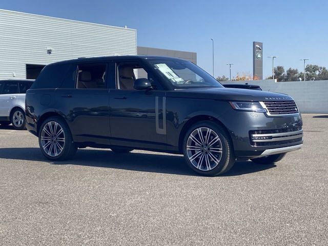 Used 2025 Land Rover Range Rover Long Wheelbase SE AWD/4WD image 4