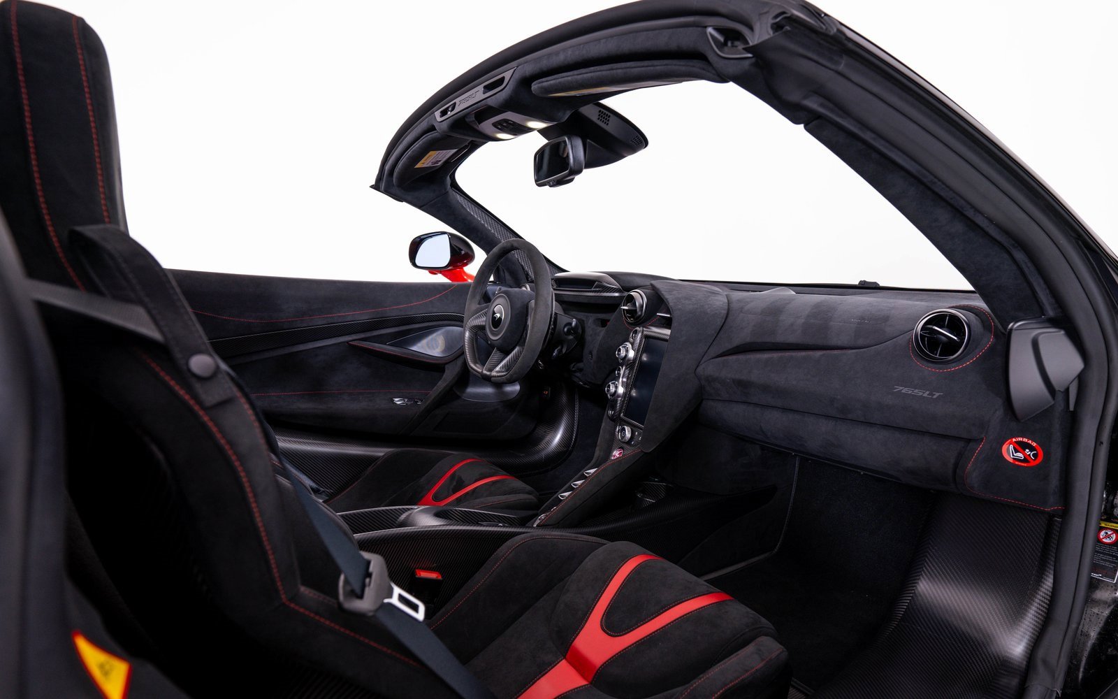 Used 2022 McLaren 765LT image 18